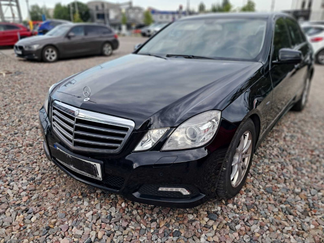 Mercedes-Benz E 2010