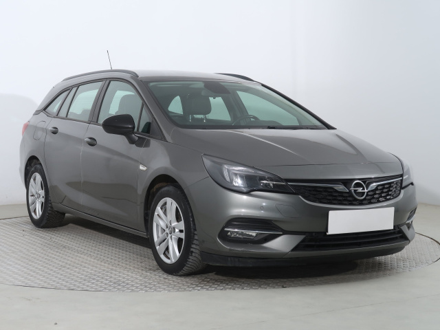 Opel Astra 2021