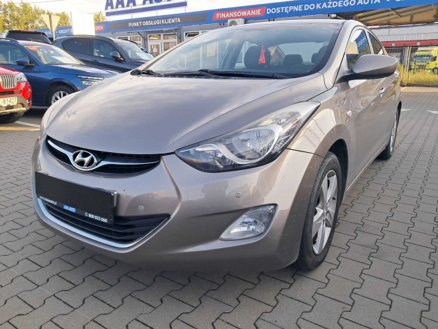 Hyundai Elantra 2012