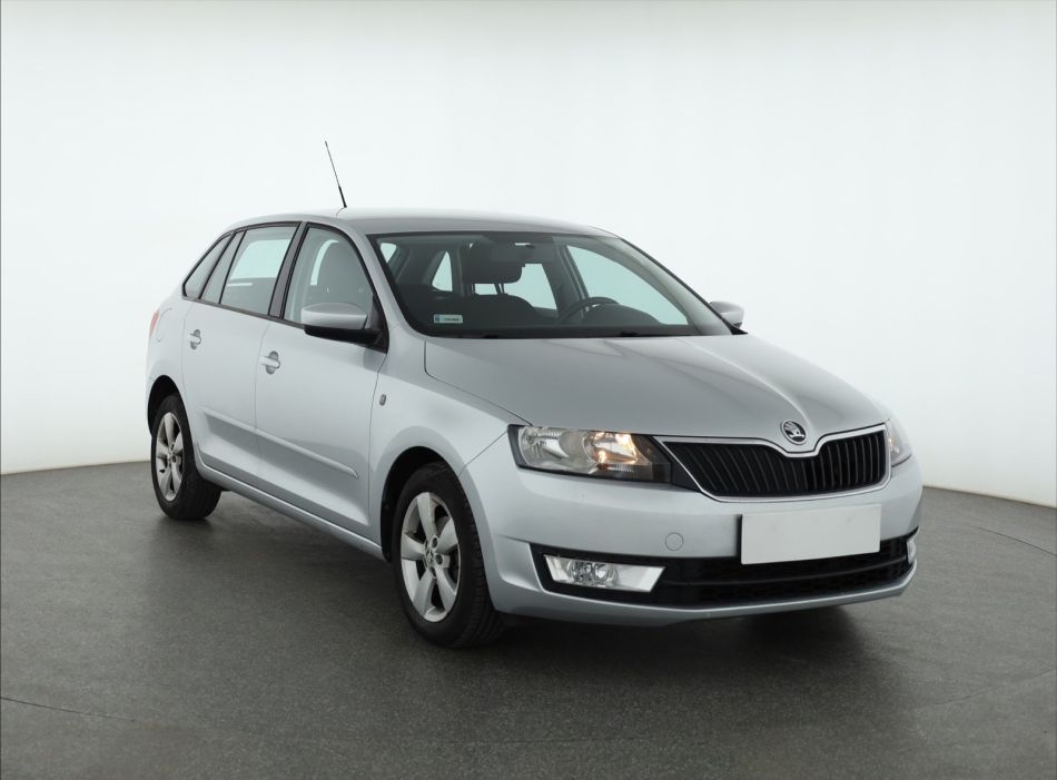 Skoda Rapid Spaceback - 2015
