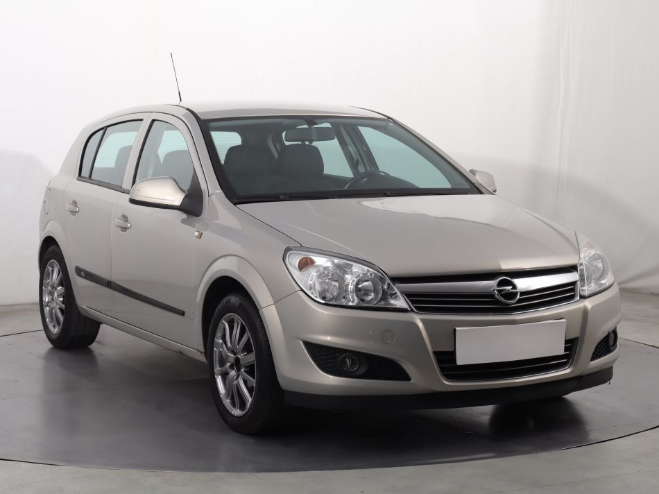 Opel Astra - 2009