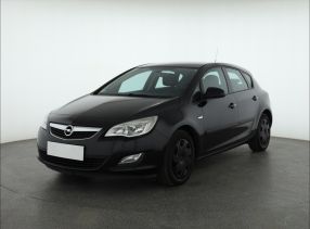 Opel Astra - 2010