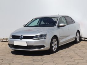 Volkswagen Jetta - 2011