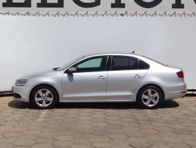 Volkswagen Jetta - 2011
