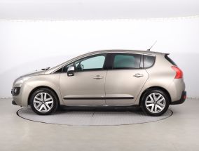 Peugeot 3008 - 2012