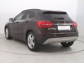 Mercedes-Benz GLA - 2014