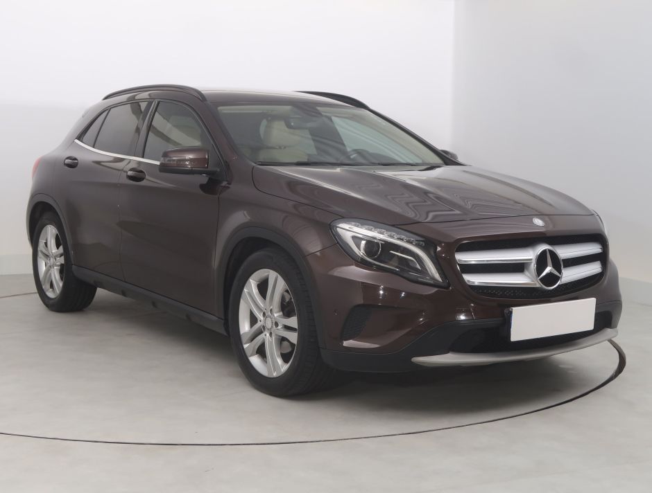 Mercedes-Benz GLA - 2014