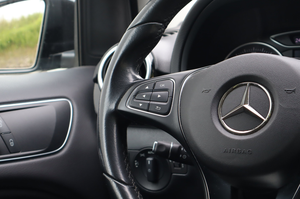Mercedes-Benz B