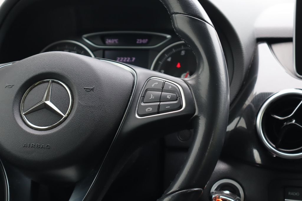 Mercedes-Benz B
