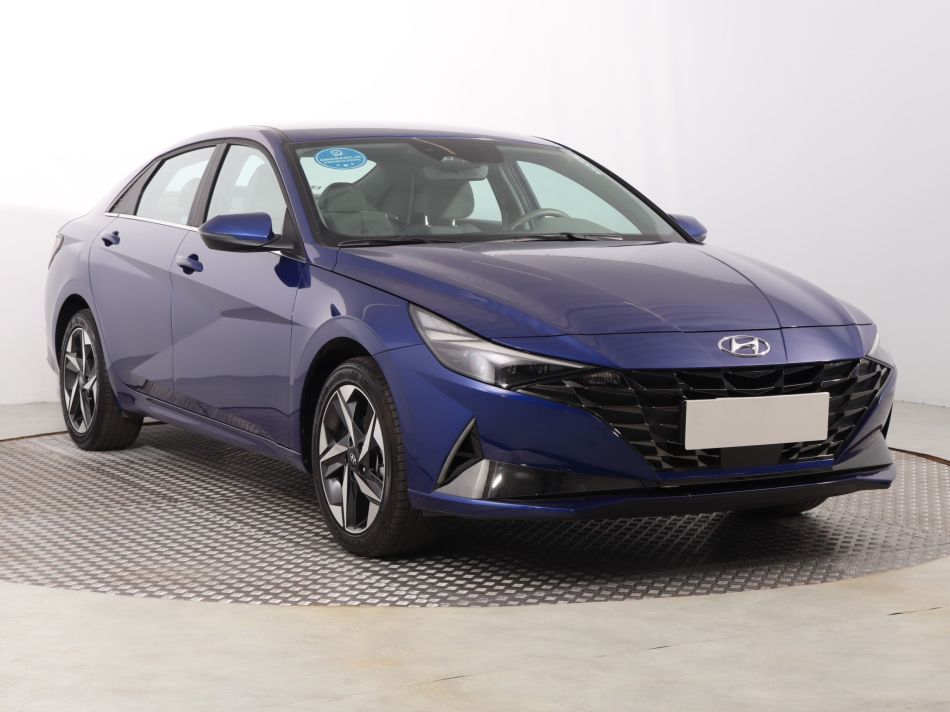 Hyundai Elantra - 2023