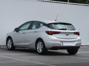 Opel Astra - 2016