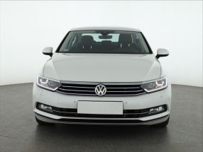 Volkswagen Passat - 2017