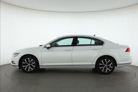 Volkswagen Passat - 2017