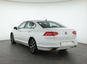 Volkswagen Passat - 2017