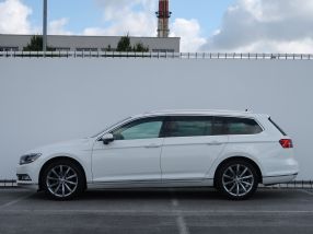 Volkswagen Passat - 2016