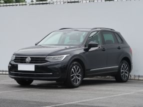 Volkswagen Tiguan - 2021