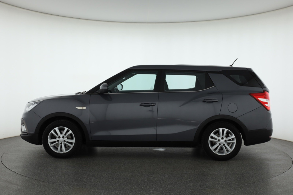 Ssang Yong XLV