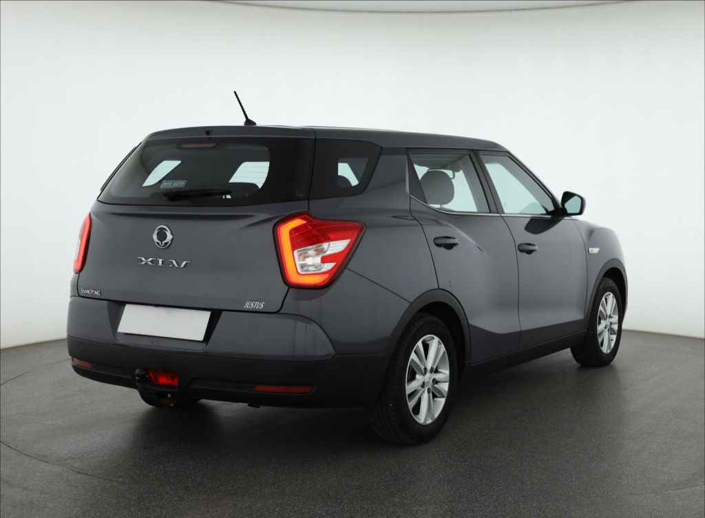 Ssang Yong XLV
