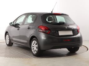 Peugeot 208 - 2016