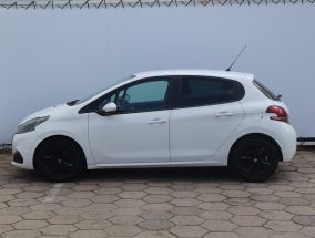 Peugeot 208 - 2015