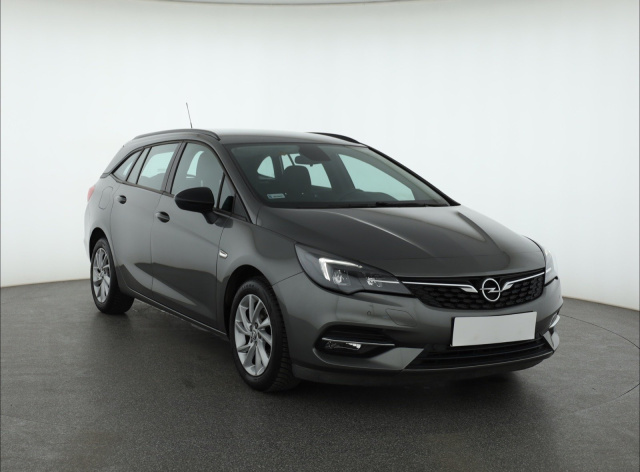 Opel Astra 2021