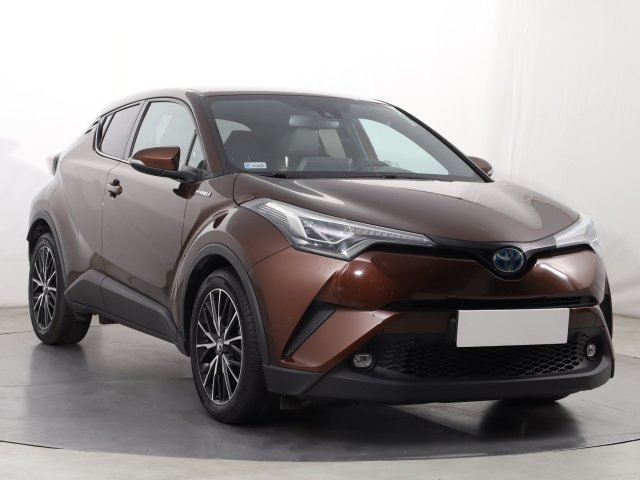 Toyota C-HR, 2017