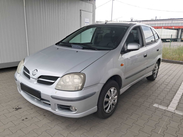 Nissan Almera Tino 2005