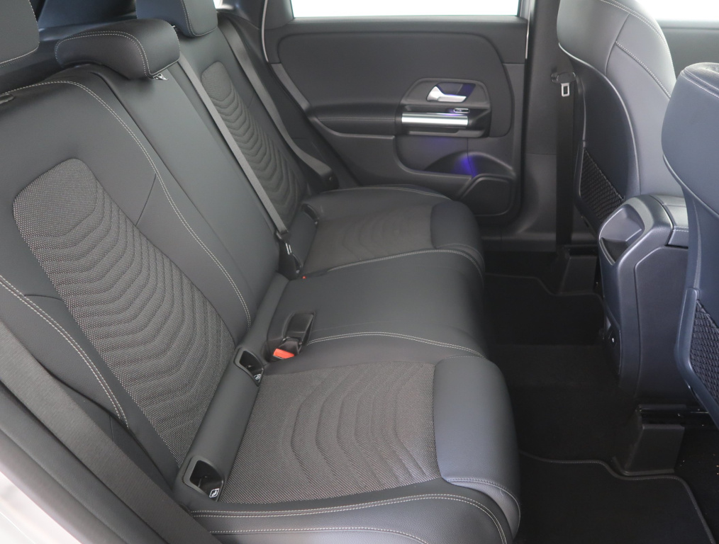 Mercedes-Benz B