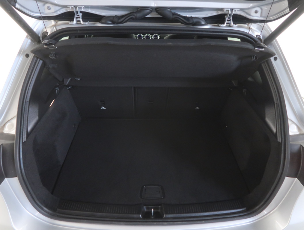 Mercedes-Benz B
