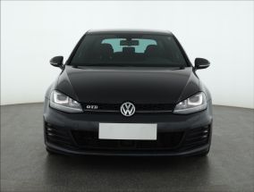 Volkswagen Golf - 2014