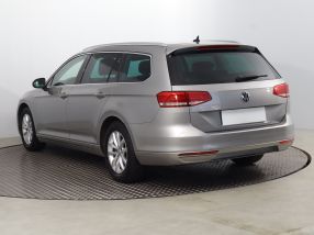 Volkswagen Passat - 2015