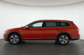 Volkswagen Passat - 2016