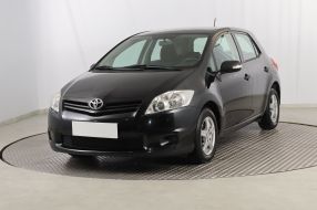 Toyota Auris - 2013