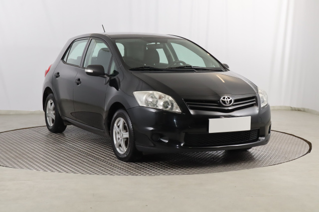 Toyota Auris 2013