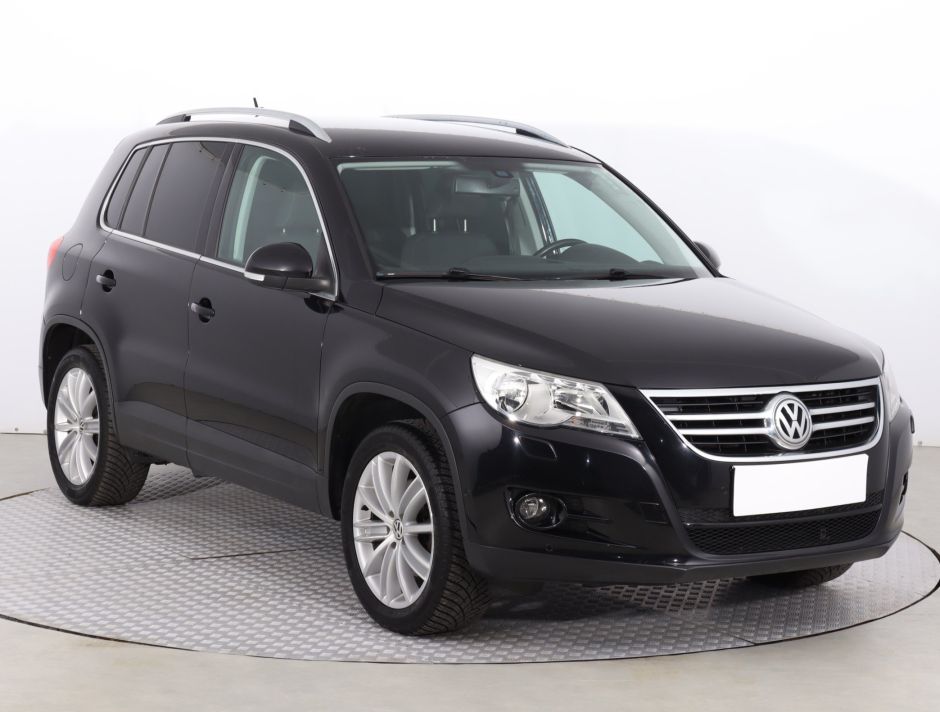 Volkswagen Tiguan - 2010