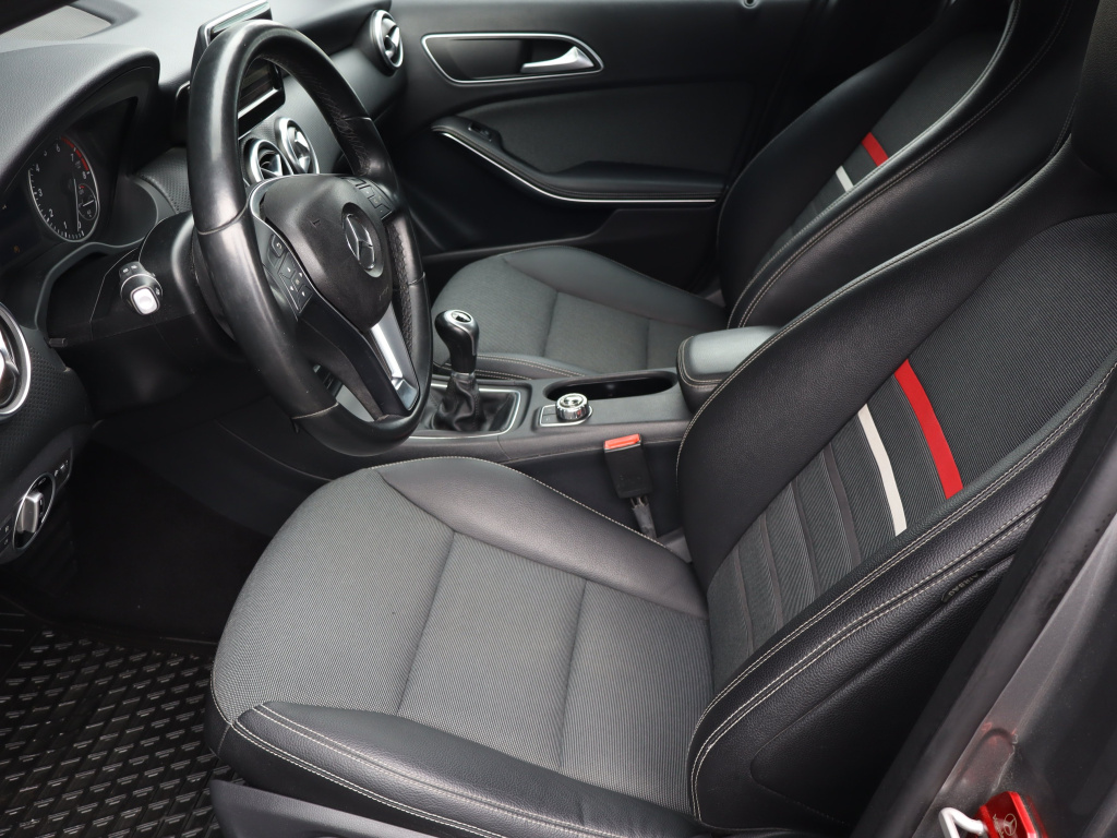 Mercedes-Benz A