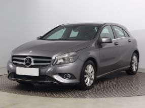 Mercedes-Benz A - 2015