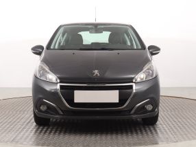 Peugeot 208 - 2015