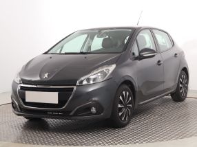Peugeot 208 - 2015