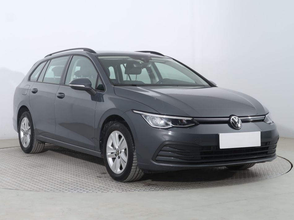 Volkswagen Golf - 2022
