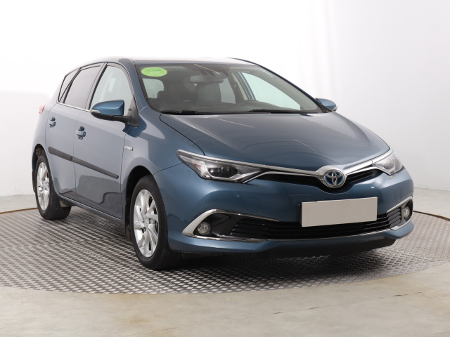 Toyota Auris 2015