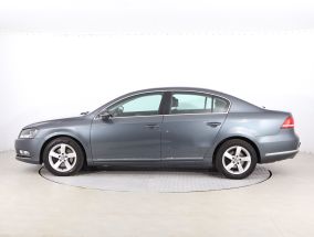 Volkswagen Passat - 2013