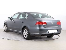 Volkswagen Passat - 2013