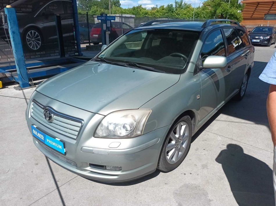 Toyota Avensis - 2004