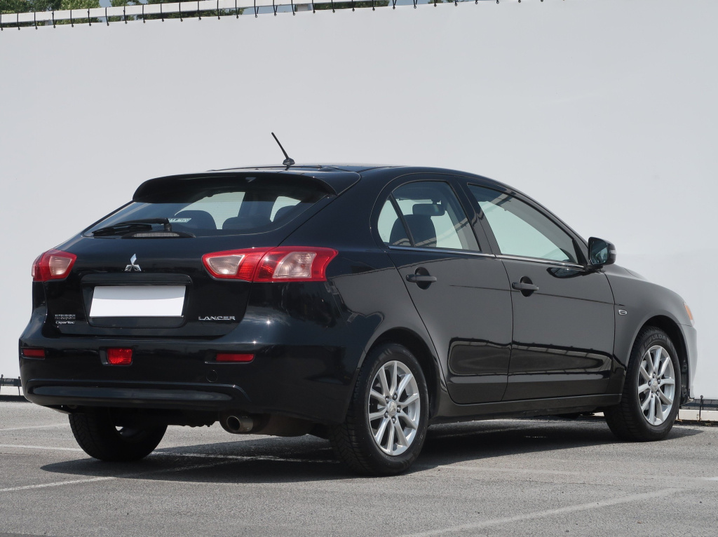 Mitsubishi Lancer