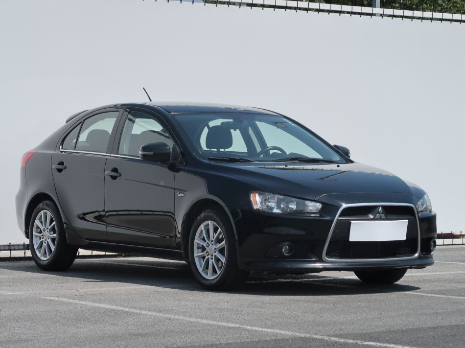 Mitsubishi Lancer - 2014