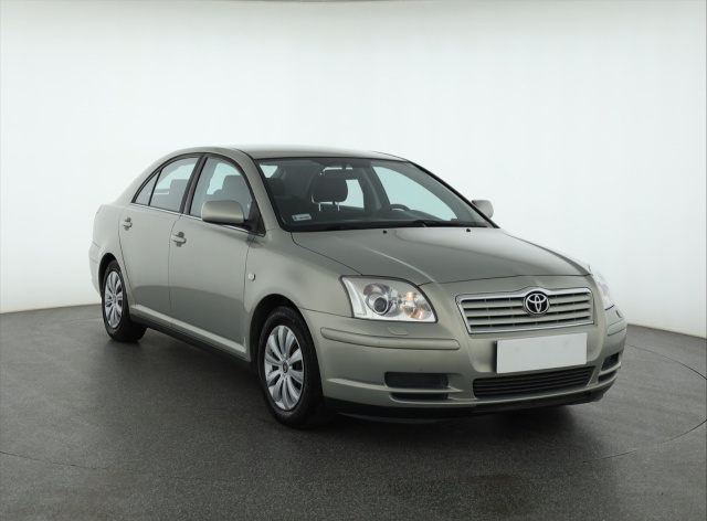 Toyota Avensis 2003