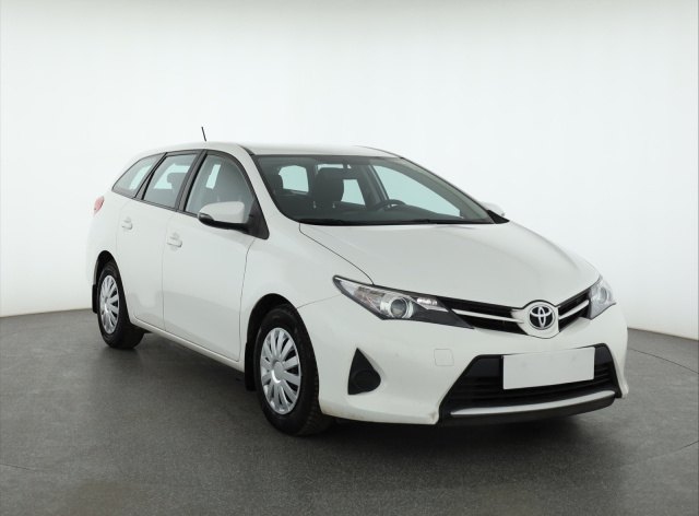 Toyota Auris 2014