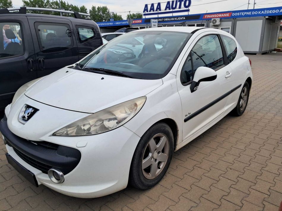 Peugeot 207 - 2008