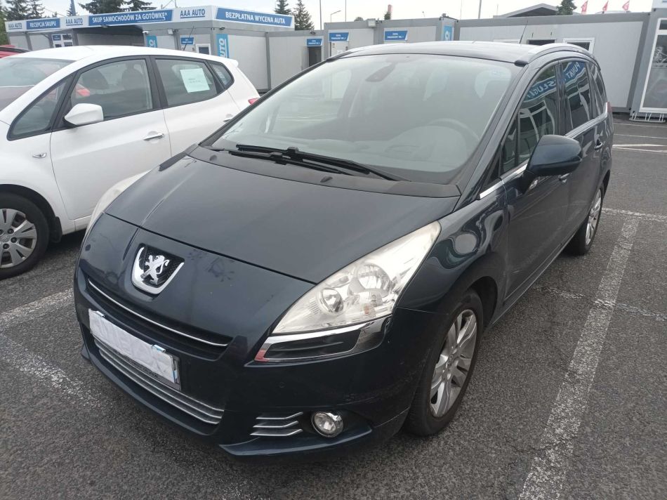 Peugeot 5008 - 2012